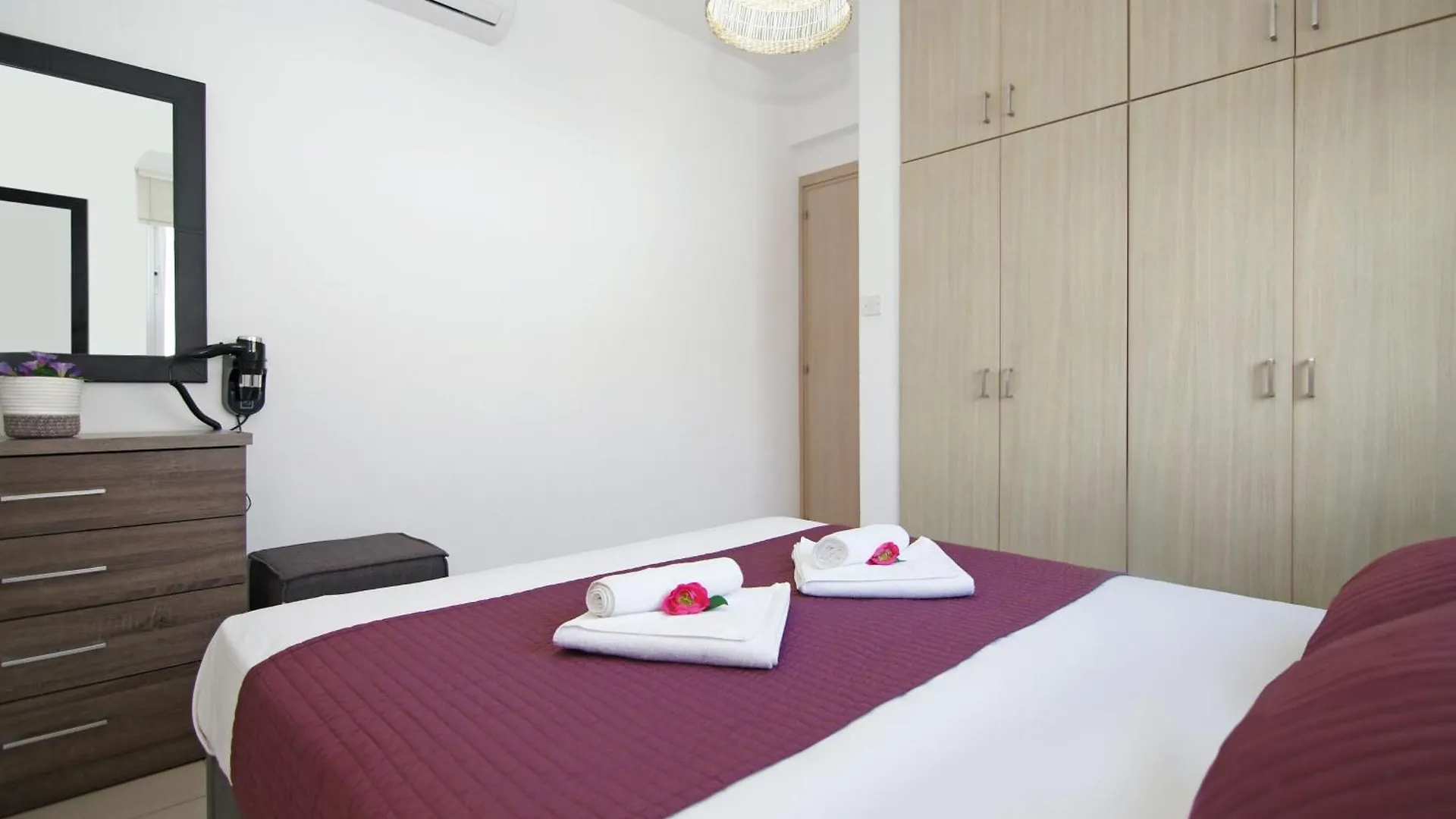 Case de vacanță Nissi Sapphire Villa Ayia Napa